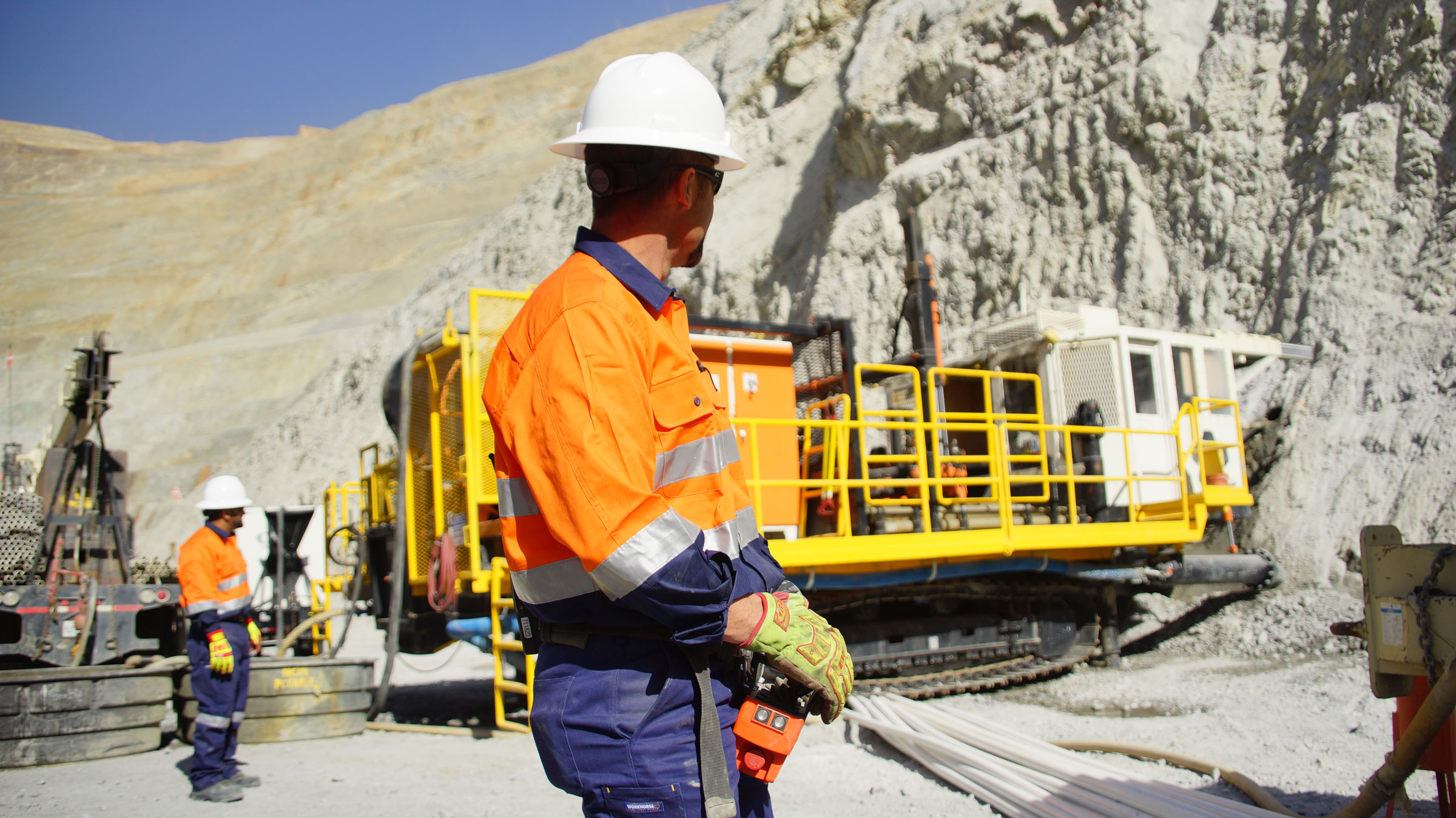 Surface coring for detailed geological data from quality core