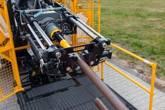 LF160 Surface Coring Drill Rig with tilting top head drive