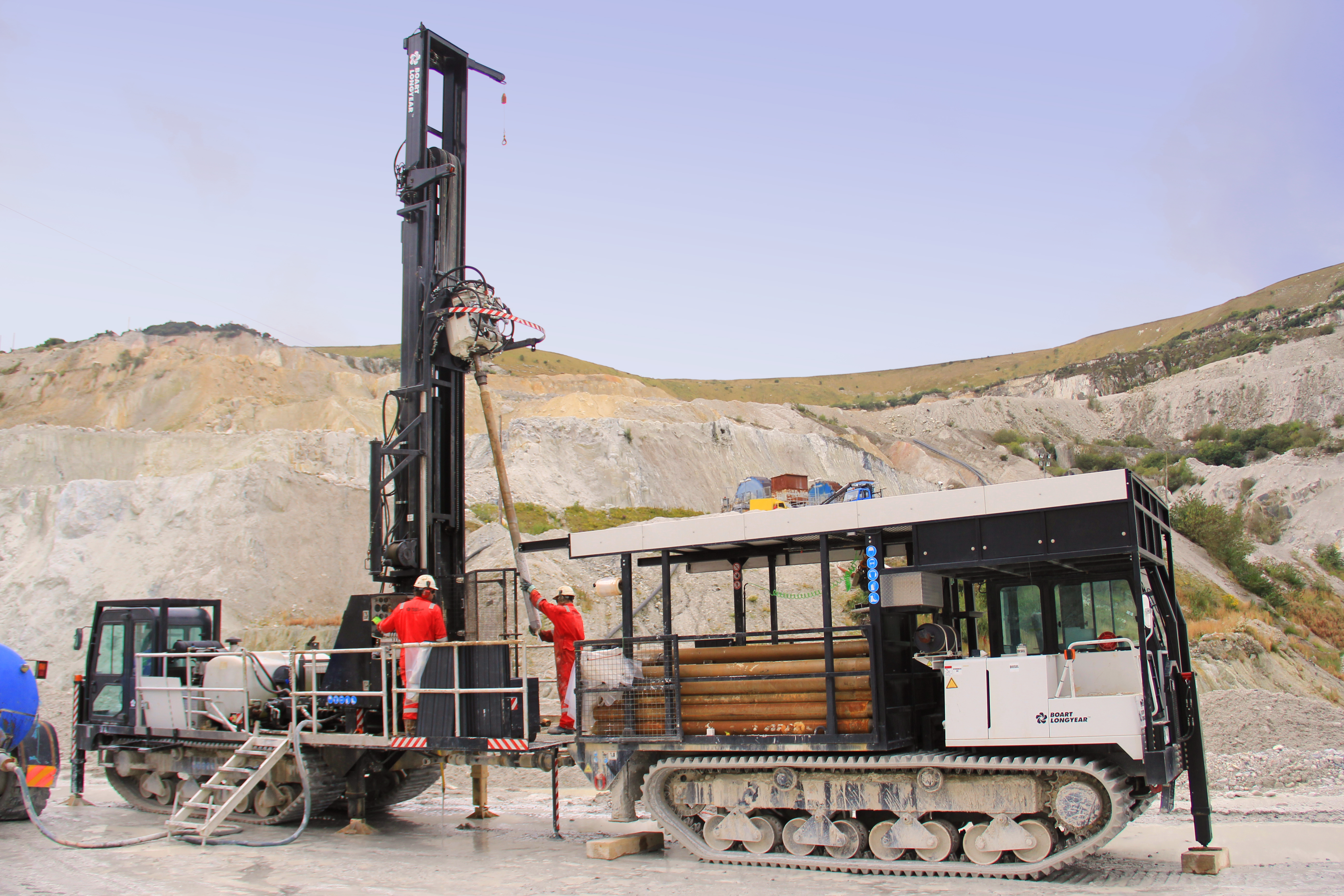 Бурение с понтона подводных скважин с отбором керна