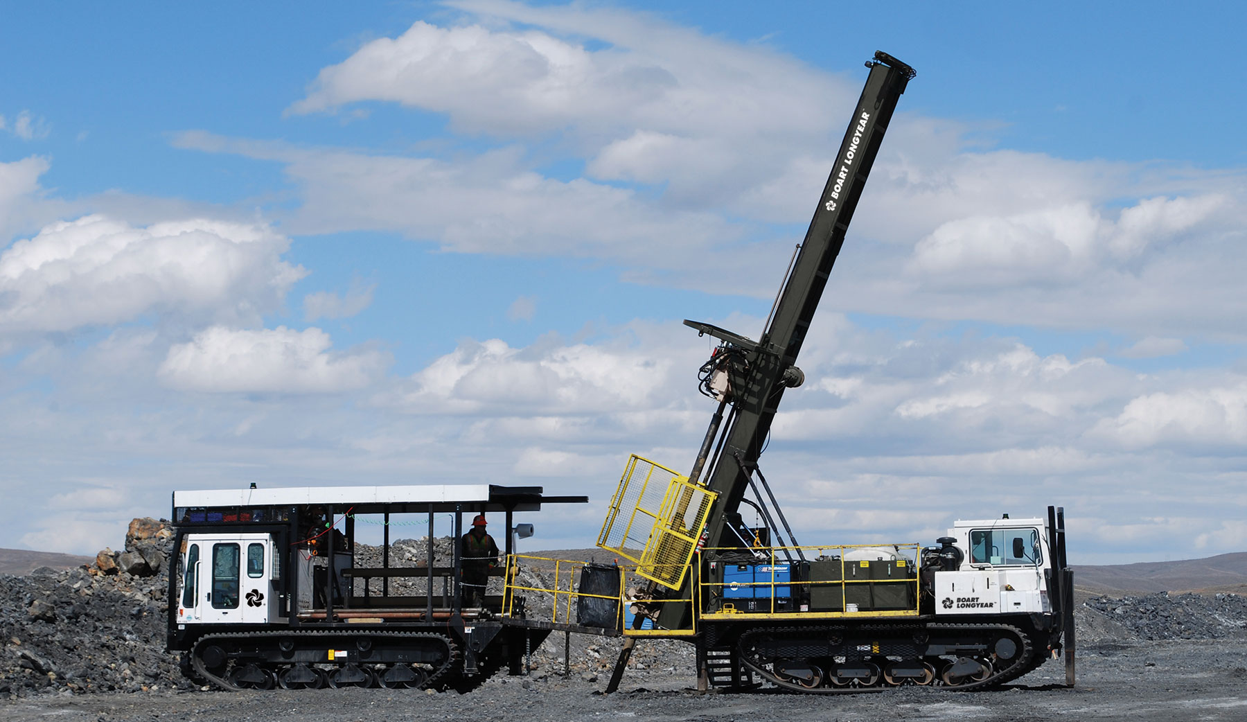 Deep drilling sonic drill rig for accurate samples - Boart Longyear
